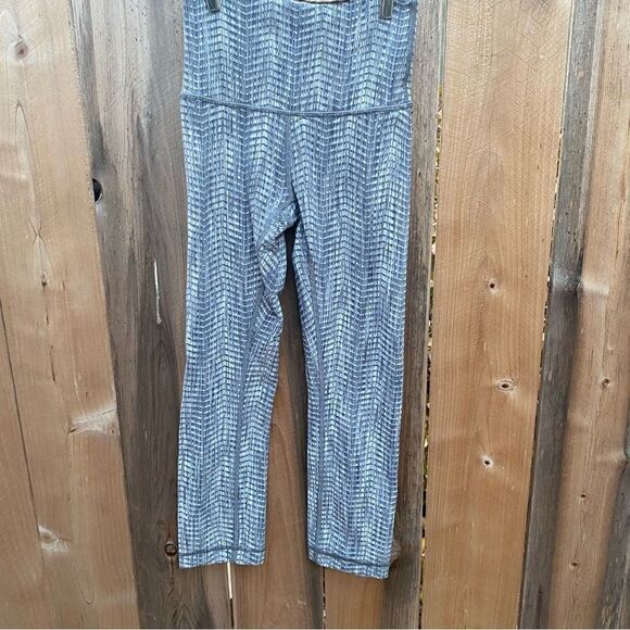 Lululemon Wunder Under Crop Hi-Rise Luon Arrow Jacquard Battleship Size 2 - Picture 8 of 10